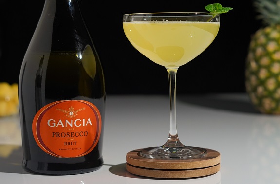 Gancia, the proud producer of Italy’s first sparkling wine with 170 years of wine-making expertise aims to delight your senses this National Cocktail Day. Considered essential in any cocktail adventure, bubbly drinks are making tidal waves this year, quickly becoming a popular cult favorite. Add some festive fizz to your celebrations with a sublime and versatile sparkling wine that will enliven any occasion – Gancia Prosecco DOC. 